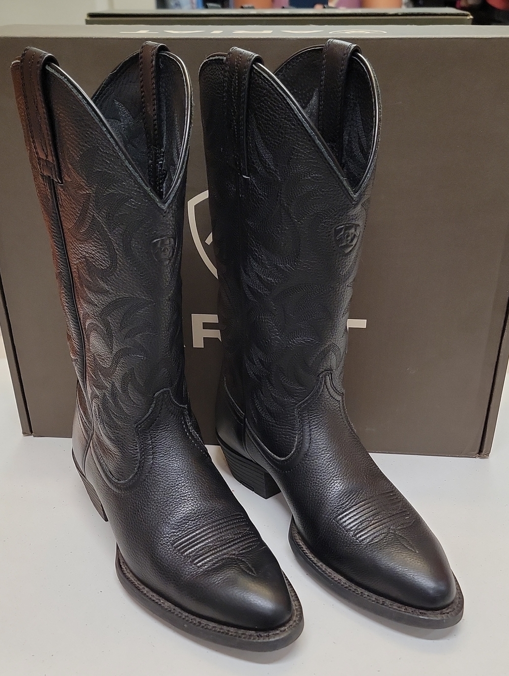 Ariat Heritage Western R Toe Boots